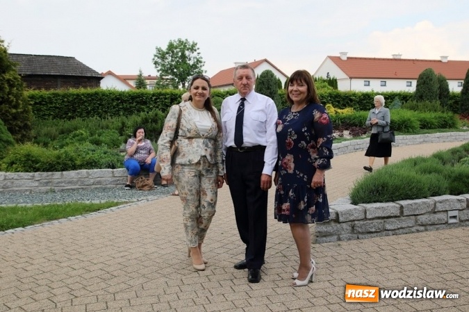 Zdjęcie w galerii na portalu naszwodzislaw.com: Pociągiem do sanktuarium w Gidlach. Pielgrzymka z Olzy  wiadomości z regionu