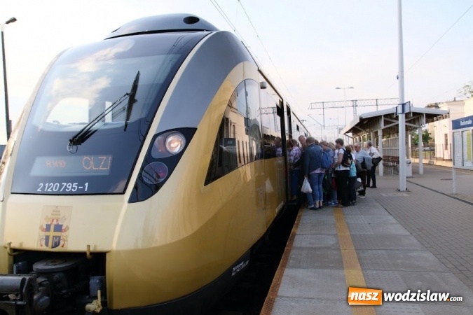 Zdjęcie w galerii na portalu naszwodzislaw.com: Pociągiem do sanktuarium w Gidlach. Pielgrzymka z Olzy  wiadomości z regionu