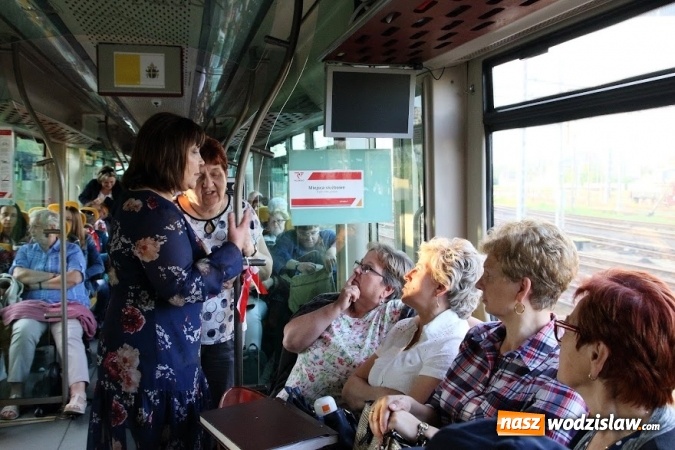 Zdjęcie w galerii na portalu naszwodzislaw.com: Pociągiem do sanktuarium w Gidlach. Pielgrzymka z Olzy  wiadomości z regionu