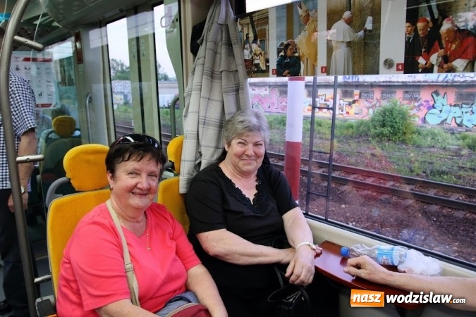 Zdjęcie w galerii na portalu naszwodzislaw.com: Pociągiem do sanktuarium w Gidlach. Pielgrzymka z Olzy  wiadomości z regionu