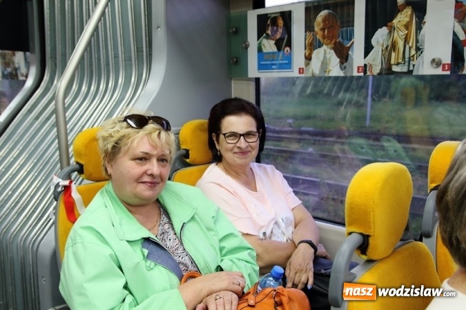 Zdjęcie w galerii na portalu naszwodzislaw.com: Pociągiem do sanktuarium w Gidlach. Pielgrzymka z Olzy  wiadomości z regionu