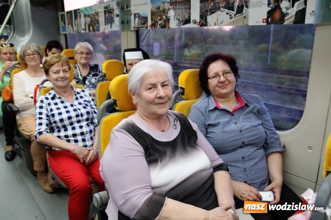 Zdjęcie w galerii na portalu naszwodzislaw.com: Pociągiem do sanktuarium w Gidlach. Pielgrzymka z Olzy  wiadomości z regionu