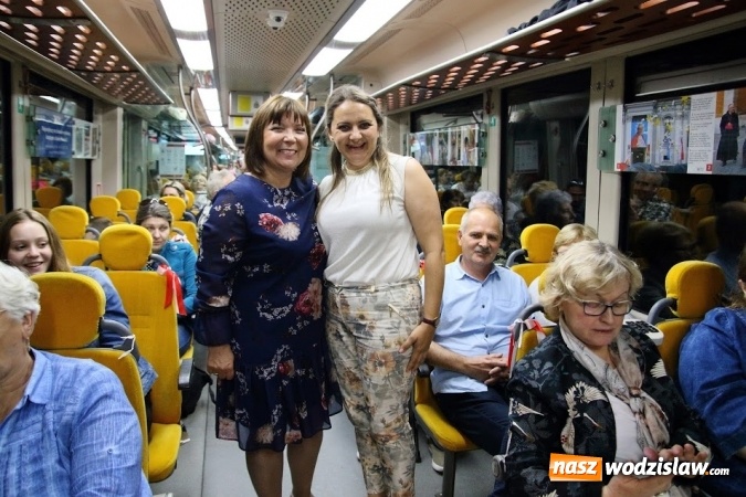 Zdjęcie w galerii na portalu naszwodzislaw.com: Pociągiem do sanktuarium w Gidlach. Pielgrzymka z Olzy  wiadomości z regionu
