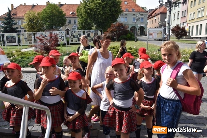 Zdjęcie w galerii na portalu naszwodzislaw.com: Festiwal Kultury na wodzisławskim Rynku za nami [FOTO] wiadomości z regionu