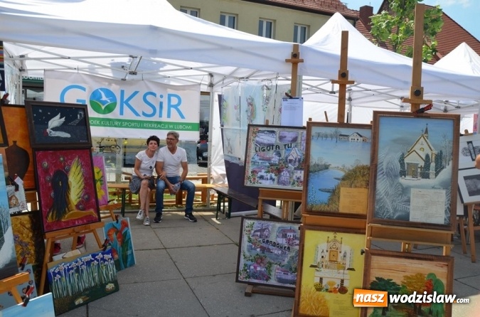 Zdjęcie w galerii na portalu naszwodzislaw.com: Festiwal Kultury na wodzisławskim Rynku za nami [FOTO] wiadomości z regionu