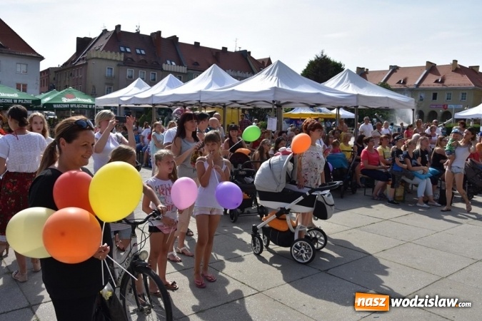 Zdjęcie w galerii na portalu naszwodzislaw.com: Festiwal Kultury na wodzisławskim Rynku za nami [FOTO] wiadomości z regionu