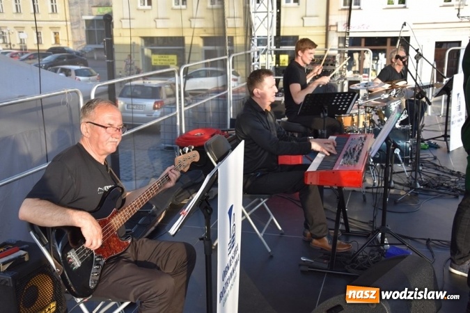 Zdjęcie w galerii na portalu naszwodzislaw.com: Festiwal Kultury na wodzisławskim Rynku za nami [FOTO] wiadomości z regionu