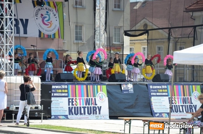 Zdjęcie w galerii na portalu naszwodzislaw.com: Festiwal Kultury na wodzisławskim Rynku za nami [FOTO] wiadomości z regionu