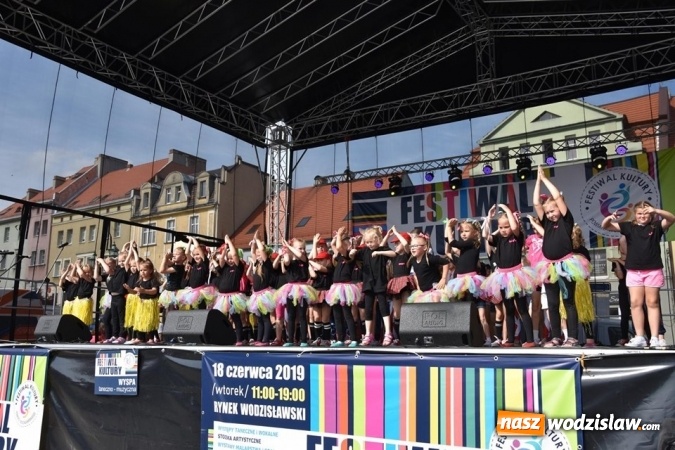 Zdjęcie w galerii na portalu naszwodzislaw.com: Festiwal Kultury na wodzisławskim Rynku za nami [FOTO] wiadomości z regionu