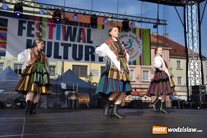 Zdjęcie w galerii na portalu naszwodzislaw.com: Festiwal Kultury na wodzisławskim Rynku za nami [FOTO] wiadomości z regionu