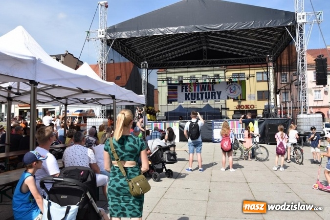 Zdjęcie w galerii na portalu naszwodzislaw.com: Festiwal Kultury na wodzisławskim Rynku za nami [FOTO] wiadomości z regionu