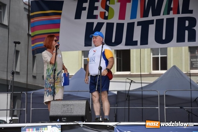 Zdjęcie w galerii na portalu naszwodzislaw.com: Festiwal Kultury na wodzisławskim Rynku za nami [FOTO] wiadomości z regionu