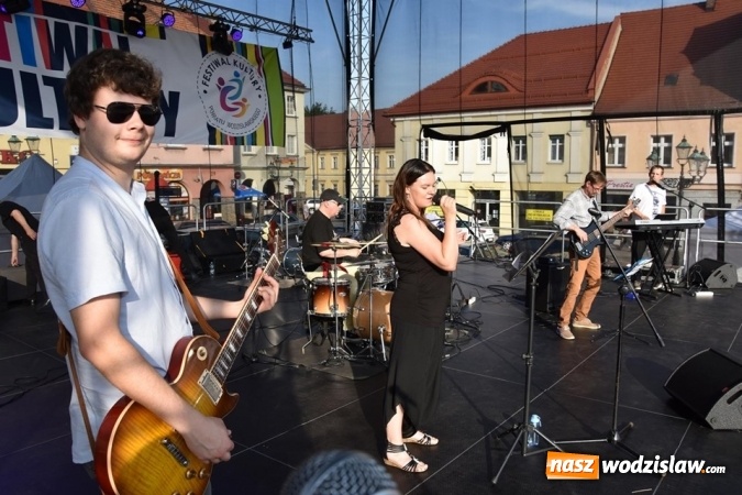 Zdjęcie w galerii na portalu naszwodzislaw.com: Festiwal Kultury na wodzisławskim Rynku za nami [FOTO] wiadomości z regionu