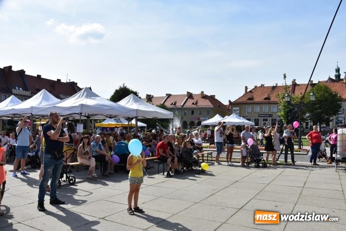 Zdjęcie w galerii na portalu naszwodzislaw.com: Festiwal Kultury na wodzisławskim Rynku za nami [FOTO] wiadomości z regionu