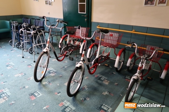 Zdjęcie w galerii na portalu naszwodzislaw.com: Bezpłatna wypożyczalnia sprzętu rehabilitacyjnego w Wodzisławiu wiadomości z regionu