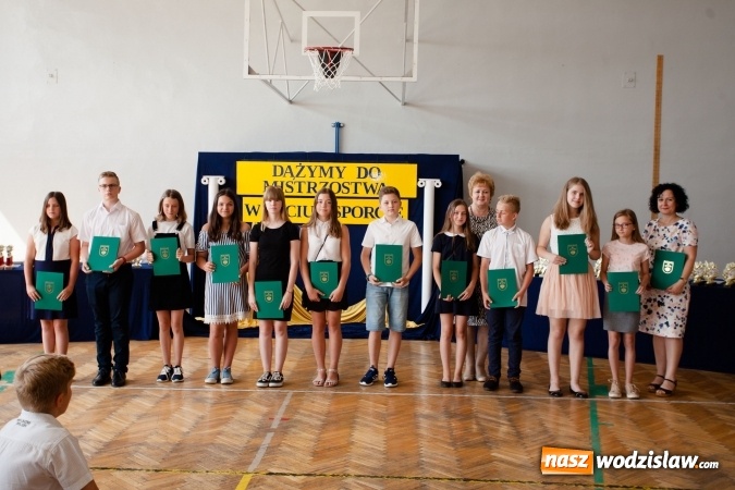 Zdjęcie w galerii na portalu naszwodzislaw.com: W Radlinie rozdano Oscary! [FOTO] wiadomości z regionu