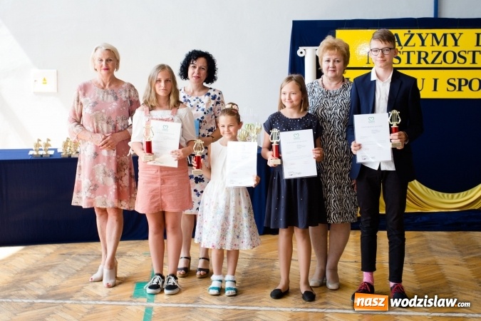 Zdjęcie w galerii na portalu naszwodzislaw.com: W Radlinie rozdano Oscary! [FOTO] wiadomości z regionu