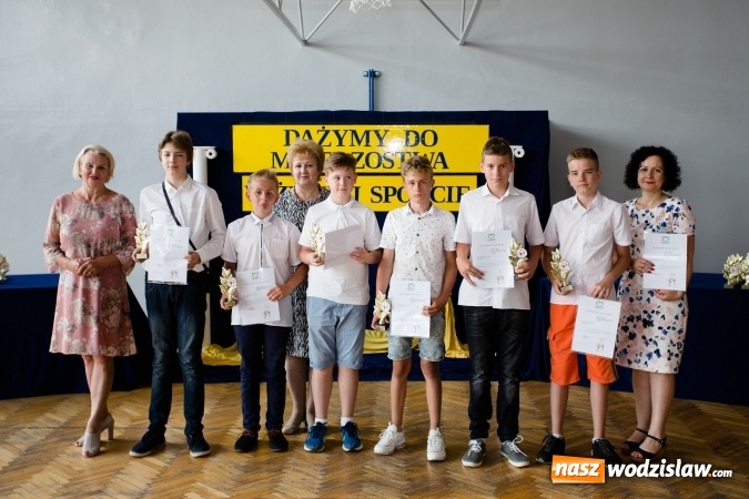 Zdjęcie w galerii na portalu naszwodzislaw.com: W Radlinie rozdano Oscary! [FOTO] wiadomości z regionu