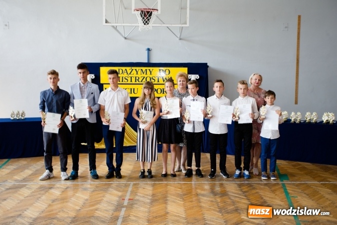 Zdjęcie w galerii na portalu naszwodzislaw.com: W Radlinie rozdano Oscary! [FOTO] wiadomości z regionu