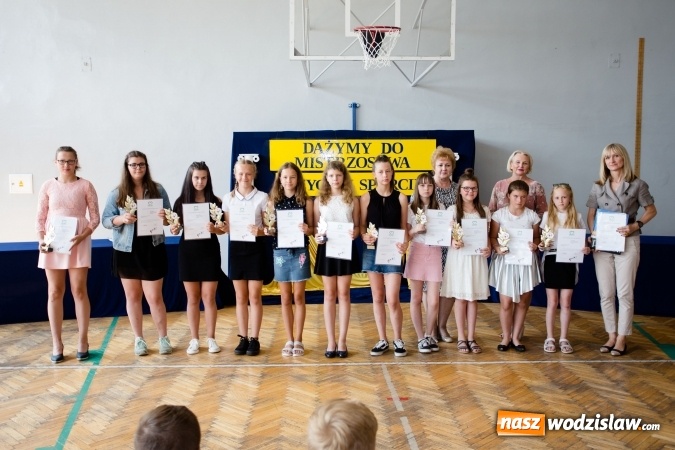 Zdjęcie w galerii na portalu naszwodzislaw.com: W Radlinie rozdano Oscary! [FOTO] wiadomości z regionu