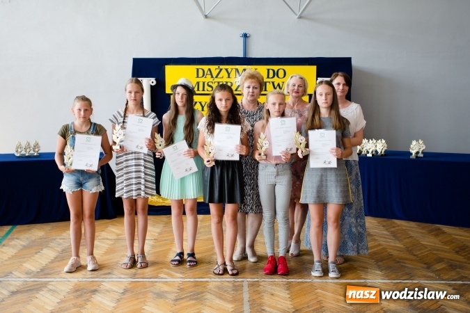 Zdjęcie w galerii na portalu naszwodzislaw.com: W Radlinie rozdano Oscary! [FOTO] wiadomości z regionu