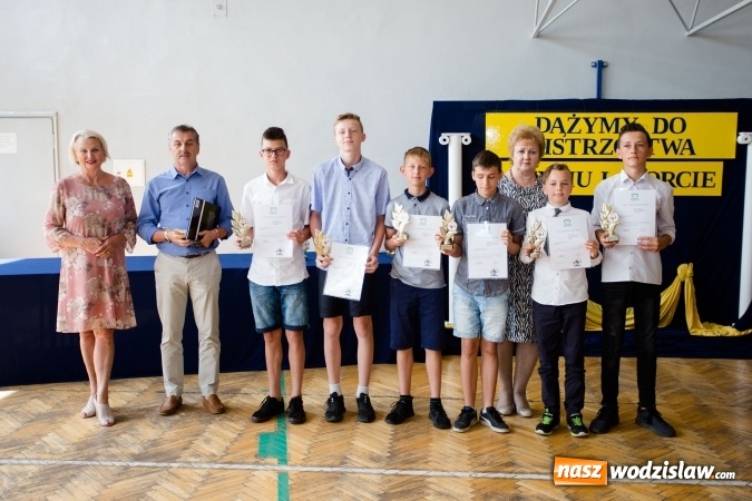 Zdjęcie w galerii na portalu naszwodzislaw.com: W Radlinie rozdano Oscary! [FOTO] wiadomości z regionu