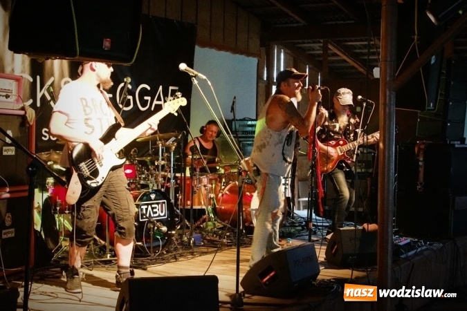 Zdjęcie w galerii na portalu naszwodzislaw.com: Gorące powitanie lata z zespołami Blend i Tabu [FOTO] wiadomości z regionu