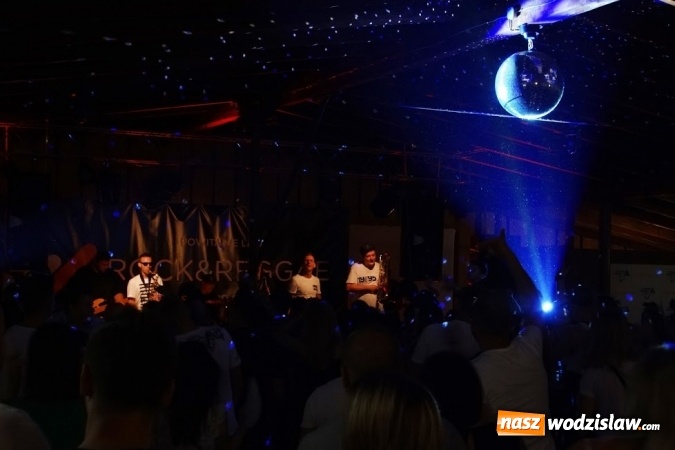 Zdjęcie w galerii na portalu naszwodzislaw.com: Gorące powitanie lata z zespołami Blend i Tabu [FOTO] wiadomości z regionu