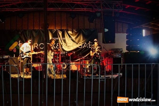 Zdjęcie w galerii na portalu naszwodzislaw.com: Gorące powitanie lata z zespołami Blend i Tabu [FOTO] wiadomości z regionu