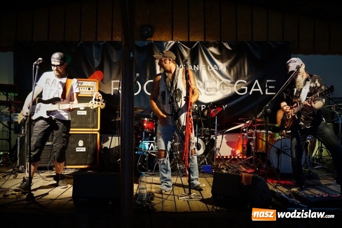 Zdjęcie w galerii na portalu naszwodzislaw.com: Gorące powitanie lata z zespołami Blend i Tabu [FOTO] wiadomości z regionu