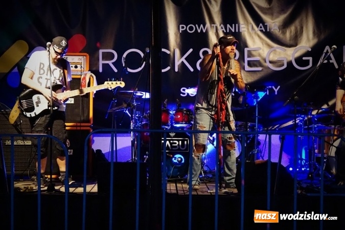 Zdjęcie w galerii na portalu naszwodzislaw.com: Gorące powitanie lata z zespołami Blend i Tabu [FOTO] wiadomości z regionu