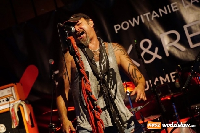 Zdjęcie w galerii na portalu naszwodzislaw.com: Gorące powitanie lata z zespołami Blend i Tabu [FOTO] wiadomości z regionu