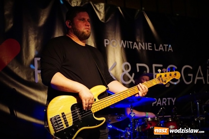 Zdjęcie w galerii na portalu naszwodzislaw.com: Gorące powitanie lata z zespołami Blend i Tabu [FOTO] wiadomości z regionu