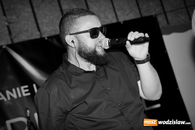 Zdjęcie w galerii na portalu naszwodzislaw.com: Gorące powitanie lata z zespołami Blend i Tabu [FOTO] wiadomości z regionu