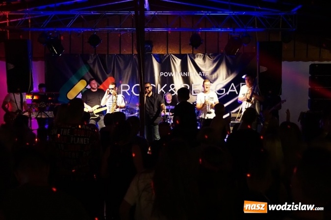 Zdjęcie w galerii na portalu naszwodzislaw.com: Gorące powitanie lata z zespołami Blend i Tabu [FOTO] wiadomości z regionu