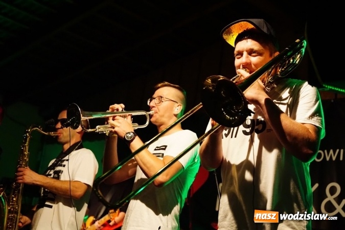Zdjęcie w galerii na portalu naszwodzislaw.com: Gorące powitanie lata z zespołami Blend i Tabu [FOTO] wiadomości z regionu