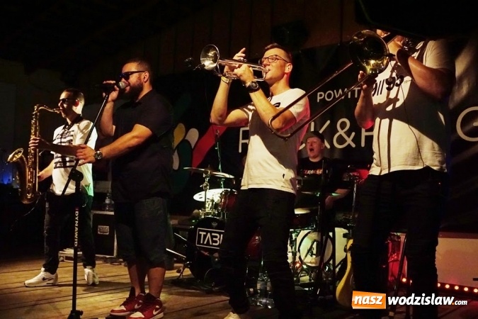 Zdjęcie w galerii na portalu naszwodzislaw.com: Gorące powitanie lata z zespołami Blend i Tabu [FOTO] wiadomości z regionu