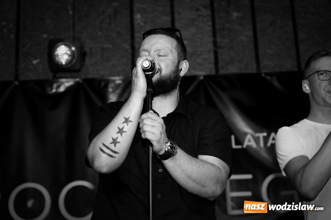 Zdjęcie w galerii na portalu naszwodzislaw.com: Gorące powitanie lata z zespołami Blend i Tabu [FOTO] wiadomości z regionu