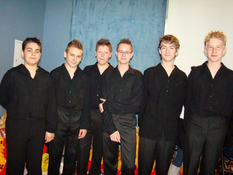 Zdjęcie w galerii na portalu naszwodzislaw.com: Najlepsze zespoły zdeMASKowane wiadomości z regionu