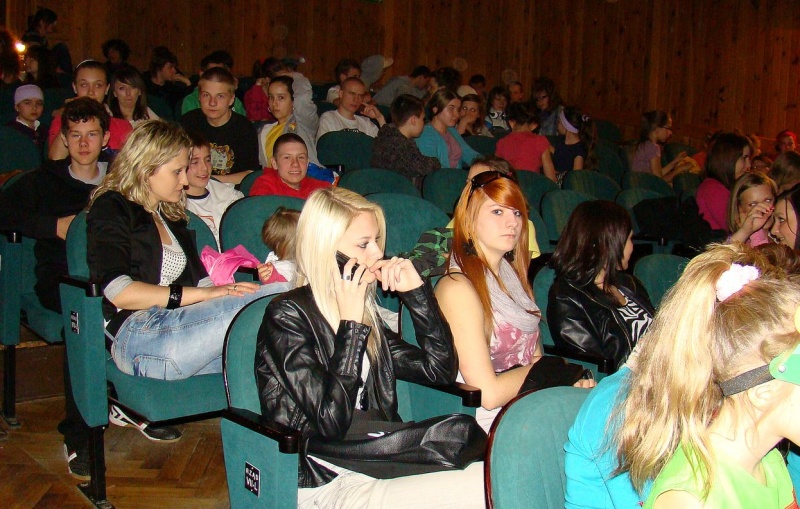 Zdjęcie w galerii na portalu naszwodzislaw.com: Najlepsze zespoły zdeMASKowane wiadomości z regionu