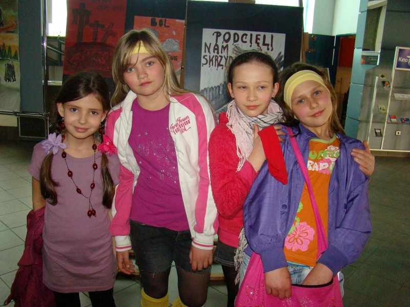 Zdjęcie w galerii na portalu naszwodzislaw.com: Najlepsze zespoły zdeMASKowane wiadomości z regionu