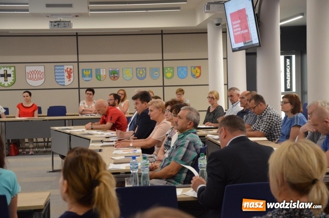 Zdjęcie w galerii na portalu naszwodzislaw.com: Dyskutowali o roli pracodawców w szkolnictwie zawodowym wiadomości z regionu