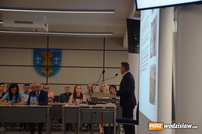 Zdjęcie w galerii na portalu naszwodzislaw.com: Dyskutowali o roli pracodawców w szkolnictwie zawodowym wiadomości z regionu