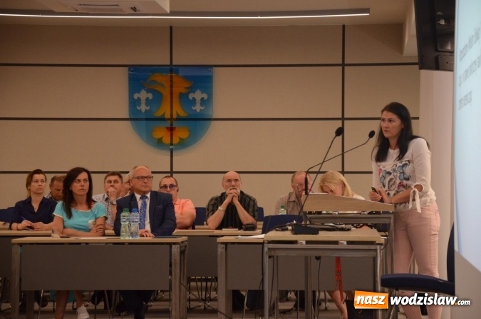 Zdjęcie w galerii na portalu naszwodzislaw.com: Dyskutowali o roli pracodawców w szkolnictwie zawodowym wiadomości z regionu