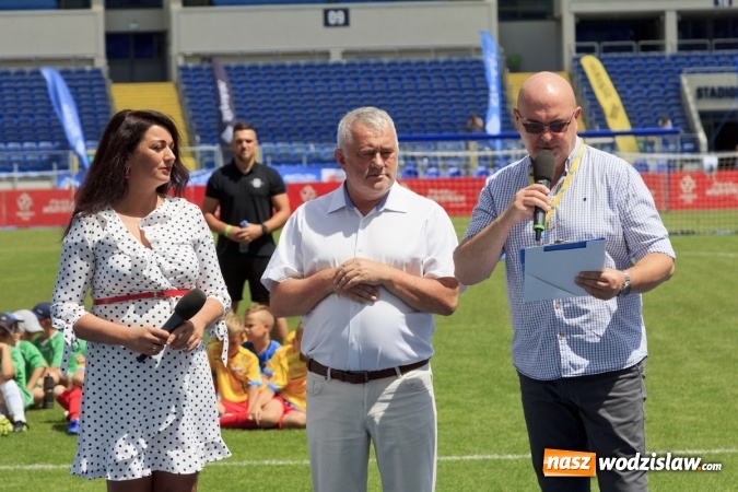 Zdjęcie w galerii na portalu naszwodzislaw.com: II Piknik Rodzinny na Stadionie Śląskim za nami wiadomości z regionu