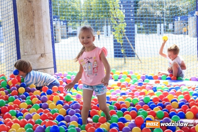 Zdjęcie w galerii na portalu naszwodzislaw.com: II Piknik Rodzinny na Stadionie Śląskim za nami wiadomości z regionu