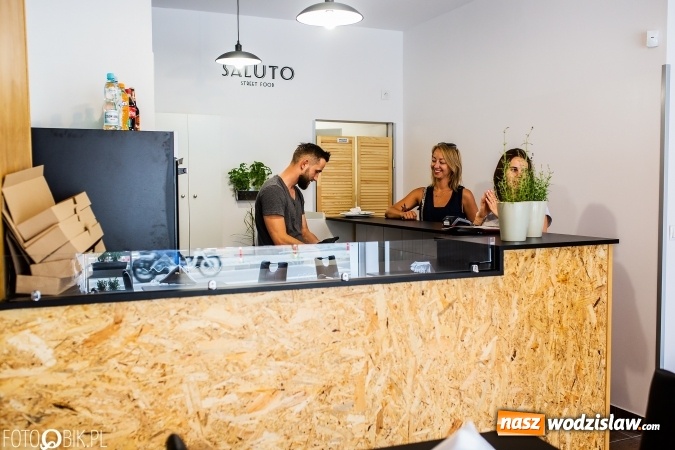 Zdjęcie w galerii na portalu naszwodzislaw.com: Nowe miejsce na kulinarnej mapie Rybnika. SALUTO street food - przyjdź i zjedz zapiekankę wiadomości z regionu