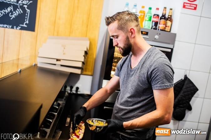 Zdjęcie w galerii na portalu naszwodzislaw.com: Nowe miejsce na kulinarnej mapie Rybnika. SALUTO street food - przyjdź i zjedz zapiekankę wiadomości z regionu