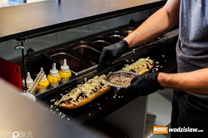 Zdjęcie w galerii na portalu naszwodzislaw.com: Nowe miejsce na kulinarnej mapie Rybnika. SALUTO street food - przyjdź i zjedz zapiekankę wiadomości z regionu