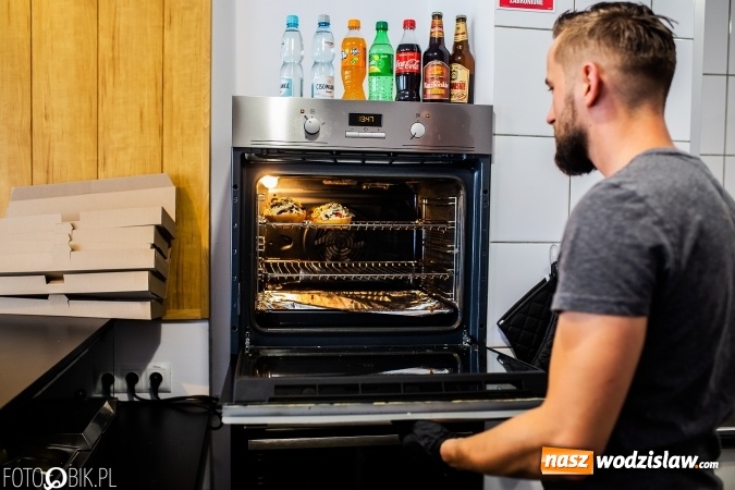 Zdjęcie w galerii na portalu naszwodzislaw.com: Nowe miejsce na kulinarnej mapie Rybnika. SALUTO street food - przyjdź i zjedz zapiekankę wiadomości z regionu